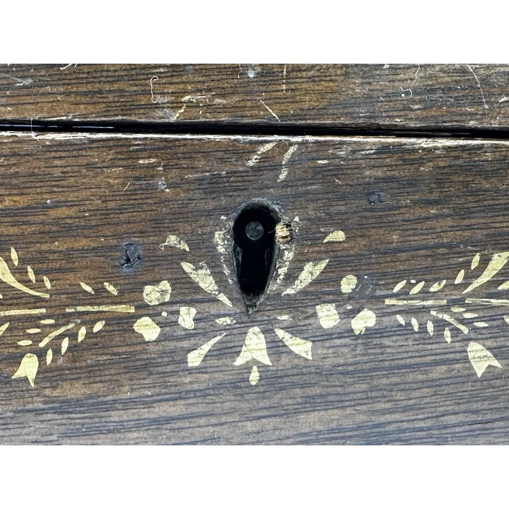 Antique Hand Painted Locking Box Paper Interior Jewelry Sewing Storage‎ No Key